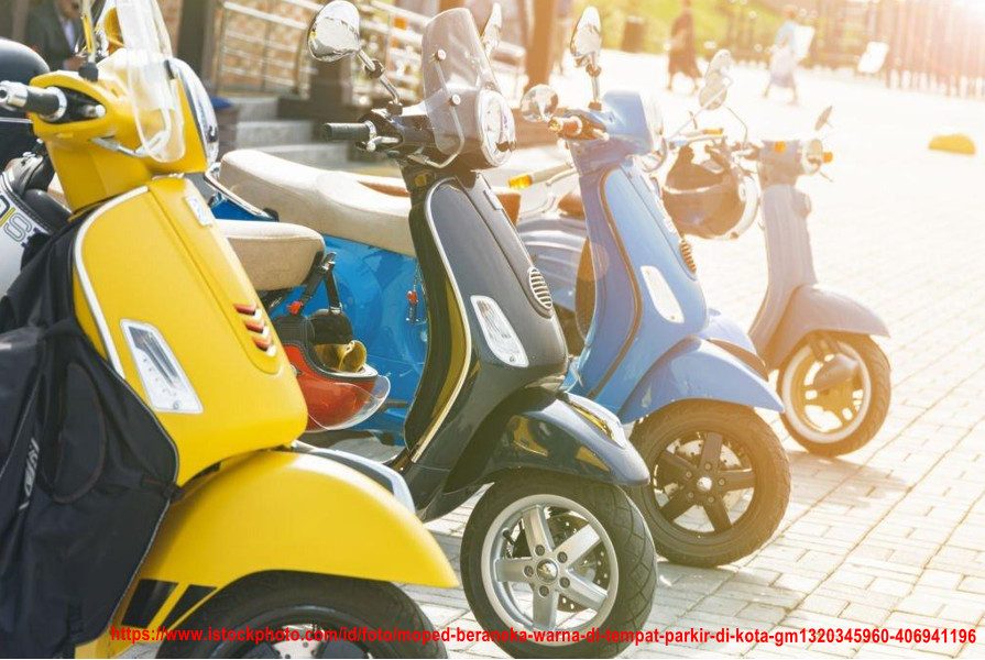 Asyiknya Ngabuburit dengan Vespa Matic Baru, Beli Pakai Pinjaman Uang di Bank