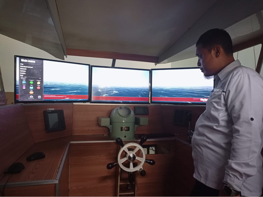 Simulator kapal di bengkel NKPI SMKN 2 Turen