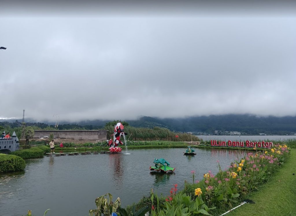 taman air ulun danu beratan