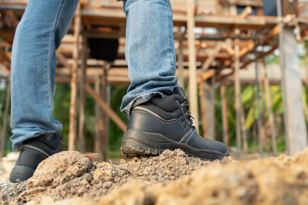 sepatu safety