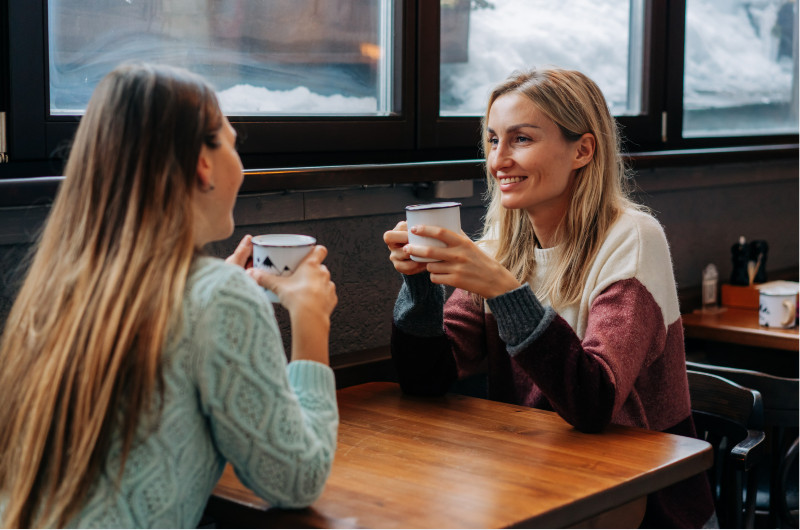 Ngopi di cafe